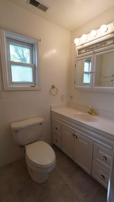 Bath - 2408 Spruce Dr, Reading, MI 49274 photo 3 of 5