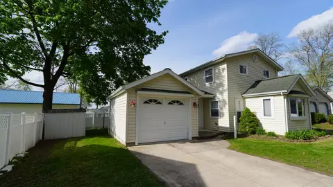 2408 Spruce Dr, Reading, MI 49274