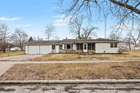 102 Tyrrell St, Clinton, MI 49236