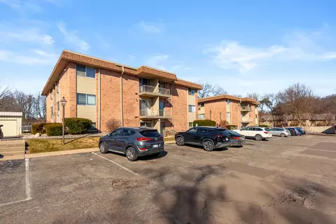 756 W Kilgore Rd #306, Kalamazoo, MI 49008