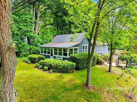 895 Holland St, Saugatuck, MI 49453
