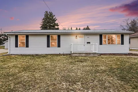 351 Roosevelt St, Bronson, MI 49028
