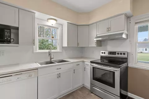 Kitchen - 2350 E B Ave, Plainwell, MI 49080 photo 3 of 5