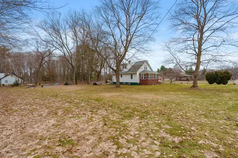 Exterior - 2350 E B Ave, Plainwell, MI 49080 photo 10 of 13