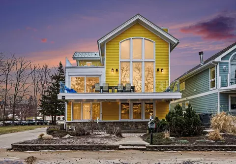 340 Lake St, St. Joseph, MI 49085