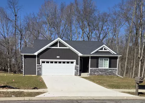 210 Glenwood Cir, Manchester, MI 48158