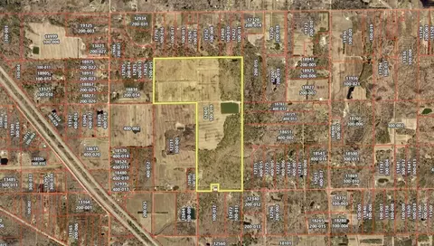 12601 Taft St, Nunica, MI 49448