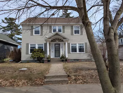 2018 Bourdon St, Muskegon, MI 49441