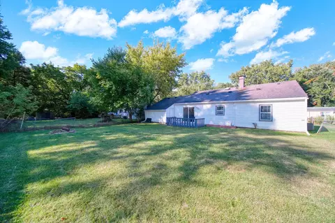 Exterior - 3457 Cambridge Ave, Jackson, MI 49203 photo 9 of 10