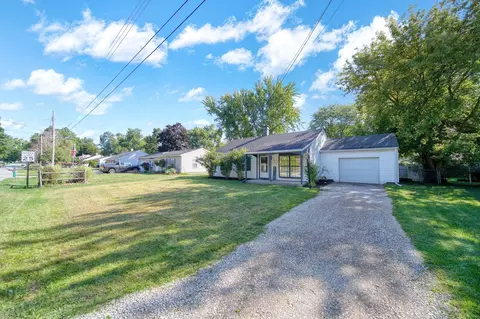 Exterior - 3457 Cambridge Ave, Jackson, MI 49203 photo 1 of 10