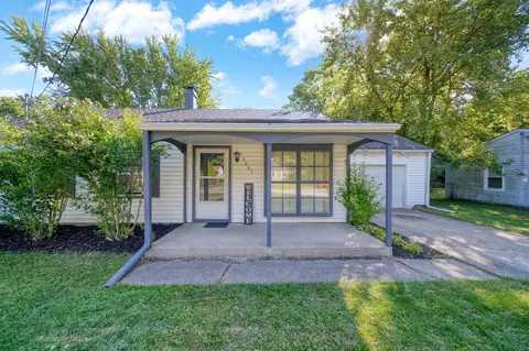 Exterior - 3457 Cambridge Ave, Jackson, MI 49203 photo 2 of 10