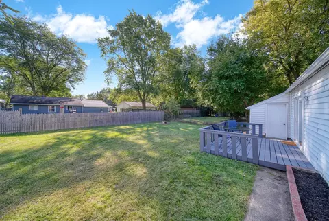 Exterior - 3457 Cambridge Ave, Jackson, MI 49203 photo 5 of 10