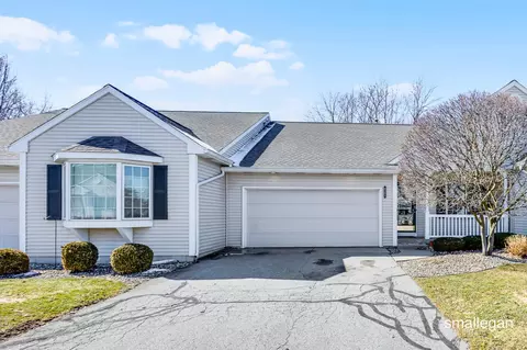 6181 Gleneagle Highlands Dr, Hudsonville, MI 49426