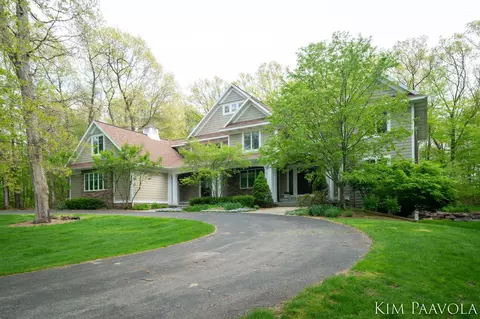 3099 Pickford Dr SE, Ada, MI 49301