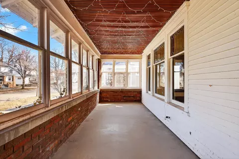 72 W 18th St, Holland, MI 49423