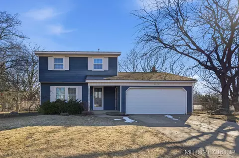 3075 Chandy Ct NE, Grand Rapids, MI 49525