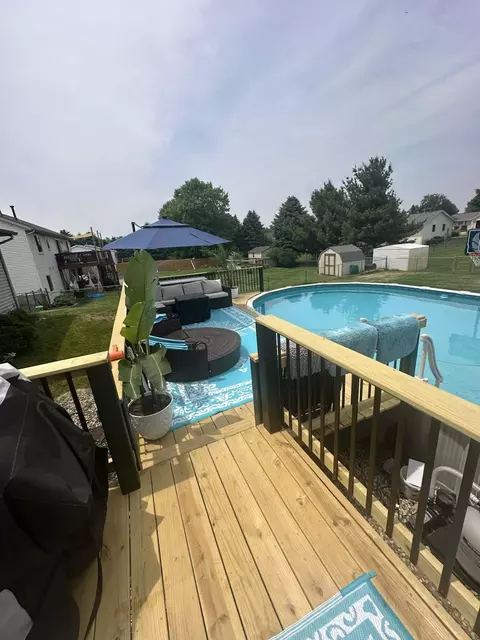 Exterior - 1829 Sunset Dr, Dorr, MI 49323 photo 5 of 7