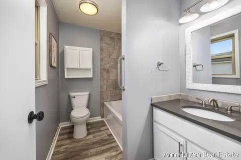 Bath - 1829 Sunset Dr, Dorr, MI 49323 photo 1 of 4