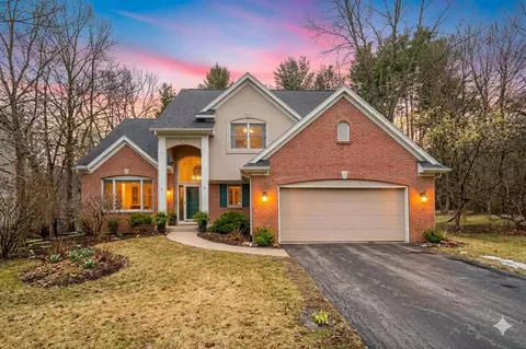 6086 Taggers Trl, Richland, MI 49083