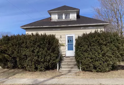 1201 Slayton Ave, Grand Haven, MI 49417