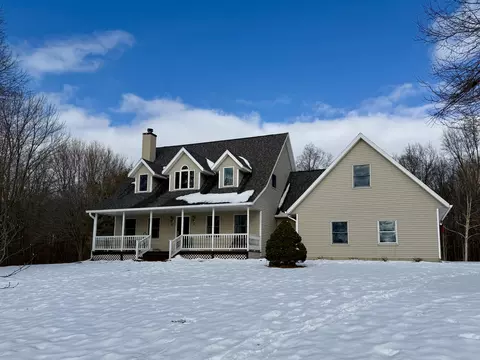 2584 Baw Beese Trl, Hillsdale, MI 49242
