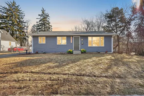 2064 Roos Ave SW, Wyoming, MI 49509