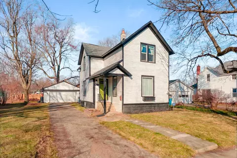 927 Albert Ave, Kalamazoo, MI 49001