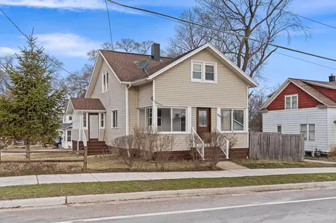 476 Columbia Ave, Holland, MI 49423