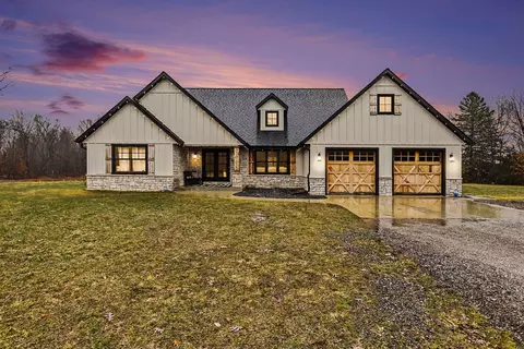 15068 Mohney Lake Rd, Three Rivers, MI 49093