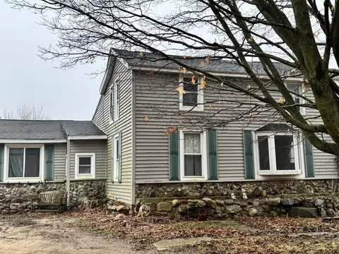 1209 14th St, Otsego, MI 49078