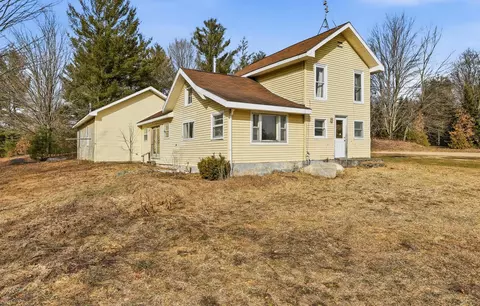 18671 230th Ave, Big Rapids, MI 49307