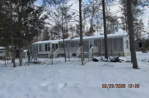 8990 S Crosby Rd, Idlewild, MI 49642