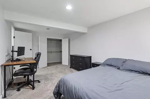 Bedroom - 13540 Riverside Dr, Constantine, MI 49042 photo 4 of 4
