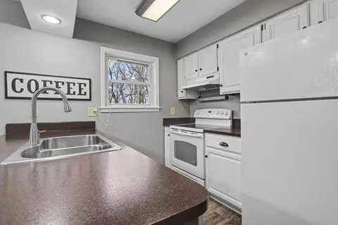 Kitchen - 13540 Riverside Dr, Constantine, MI 49042 photo 2 of 2