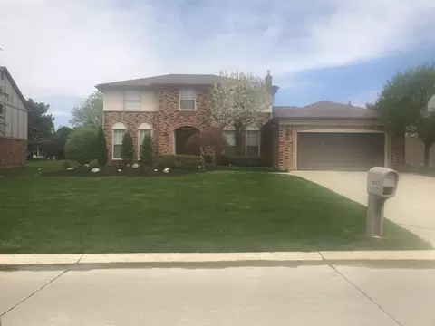 3242 Salem Dr, Rochester Hills, MI 48306