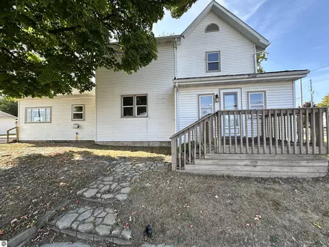 601 W Main St, Mecosta, MI 49332
