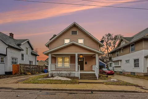 740 Watkins St SE, Grand Rapids, MI 49507