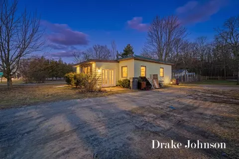 2474 Evanston Ave, Muskegon, MI 49442