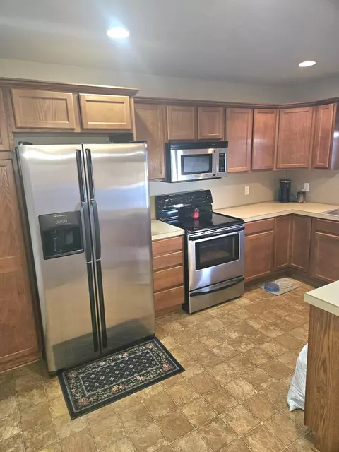 9531 Pine Island Dr NE, Sparta, MI 49345 photo 4