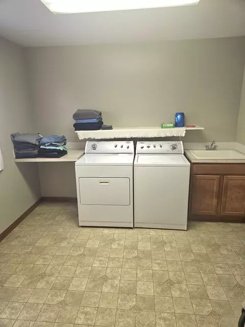 9531 Pine Island Dr NE, Sparta, MI 49345 photo 6