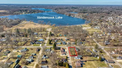 Vl Hague Avenue, Jackson, MI 49203