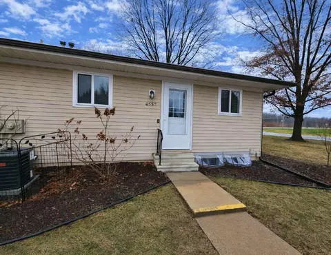 4557 Westbrook Dr #31, Jackson, MI 49201