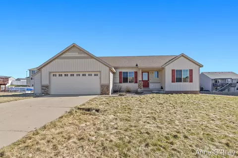 4255 Cloverfield Ct, Wayland, MI 49348