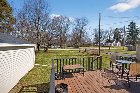 Exterior - 705 Varden Dr, Jackson, MI 49202 photo 5 of 6
