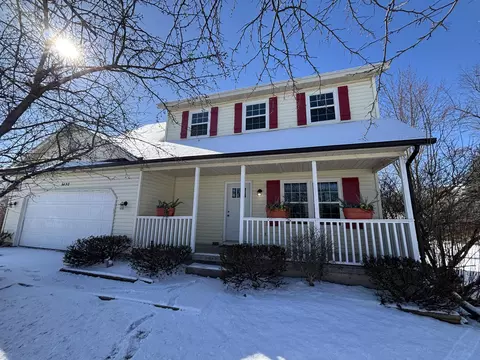5450 Golfcrest Ct SW, Wyoming, MI 49509