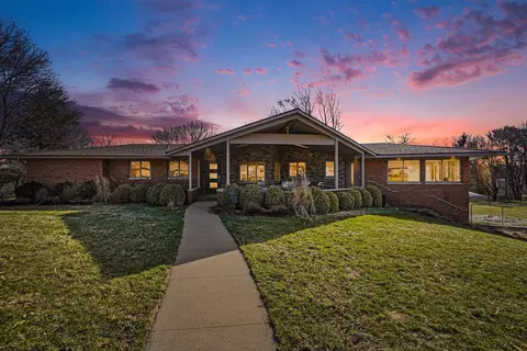 1640 Gladys Ave, Grand Haven, MI 49417