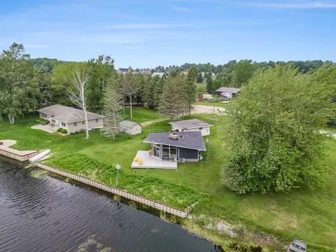 16864 Northwood Hwy, Arcadia, MI 49613
