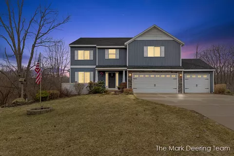 8471 45th St SE, Ada, MI 49301