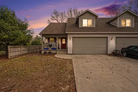 15630 164th Ave, Grand Haven, MI 49417