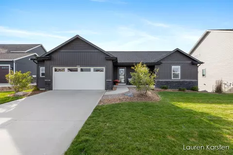 6296 High Queen Ct, Allendale, MI 49401